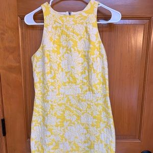 Yellow and white dress with zipper back